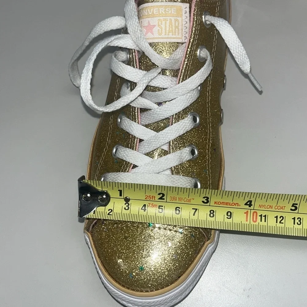 Converse All Star gold w/ sparkles lop top sneakers size 5 Junior’s- unisex